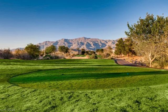 2910 Horned Owl Way, North Las Vegas, NV 89084