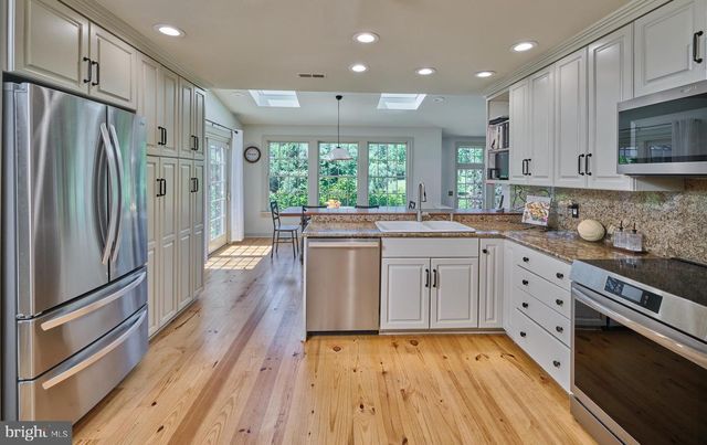 941 MT EYRE RD, Washington Crossing, PA 18977