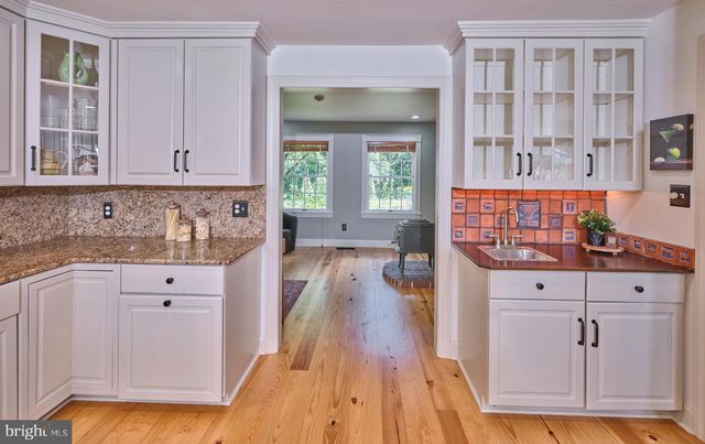 941 MT EYRE RD, Washington Crossing, PA 18977