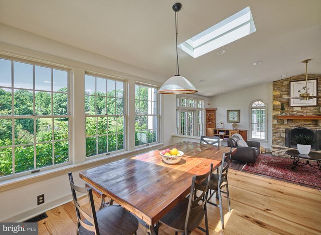 941 MT EYRE RD, Washington Crossing, PA 18977