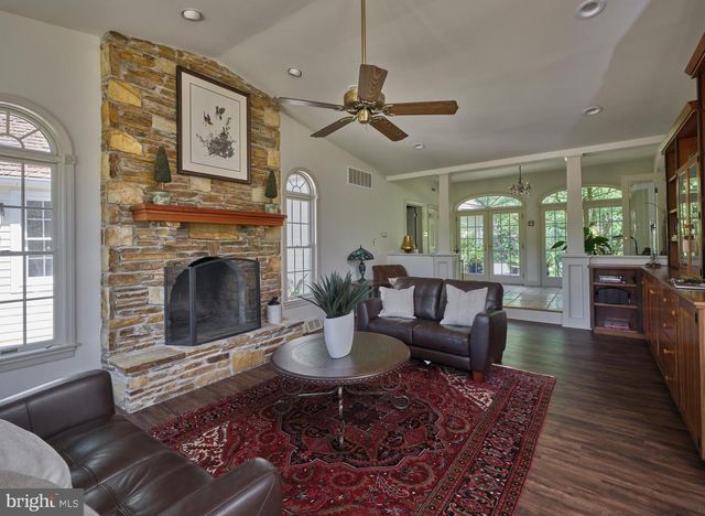 941 MT EYRE RD, Washington Crossing, PA 18977