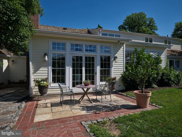 941 MT EYRE RD, Washington Crossing, PA 18977