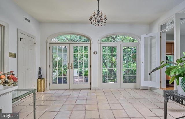 941 MT EYRE RD, Washington Crossing, PA 18977
