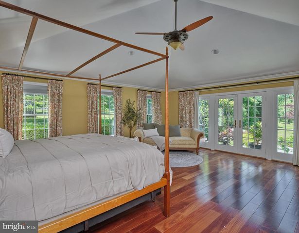 941 MT EYRE RD, Washington Crossing, PA 18977