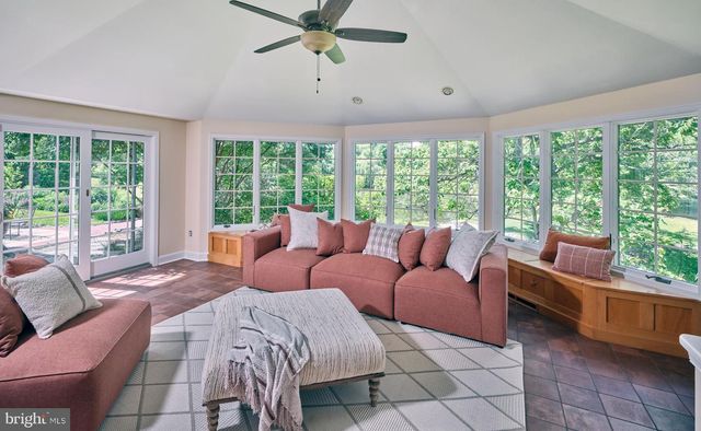 941 MT EYRE RD, Washington Crossing, PA 18977