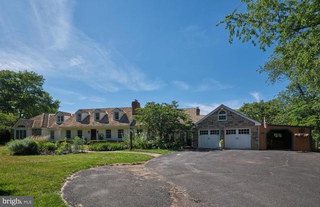 941 MT EYRE RD, Washington Crossing, PA 18977