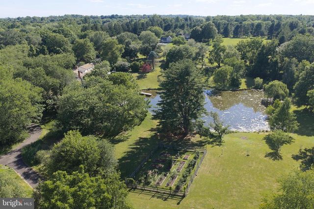941 MT EYRE RD, Washington Crossing, PA 18977