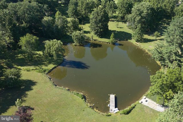 941 MT EYRE RD, Washington Crossing, PA 18977