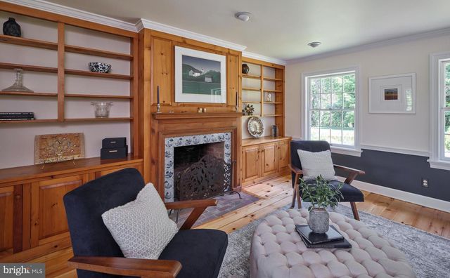 941 MT EYRE RD, Washington Crossing, PA 18977