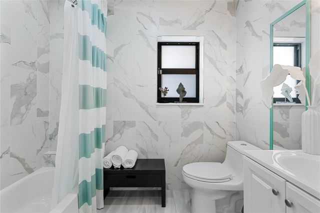 2301 E Las Olas Blvd, Fort Lauderdale, FL 33301