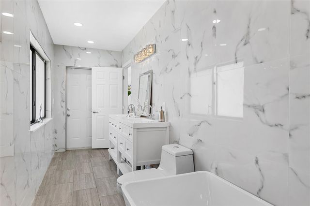 2301 E Las Olas Blvd, Fort Lauderdale, FL 33301