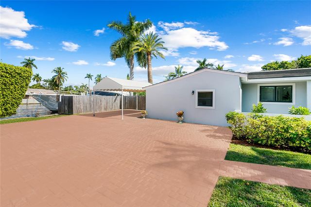 2301 E Las Olas Blvd, Fort Lauderdale, FL 33301