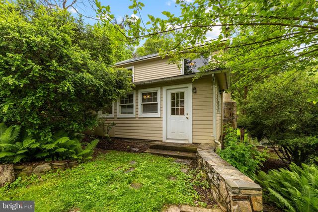 12707 FURNACE MOUNTAIN RD, Lovettsville, VA 20180