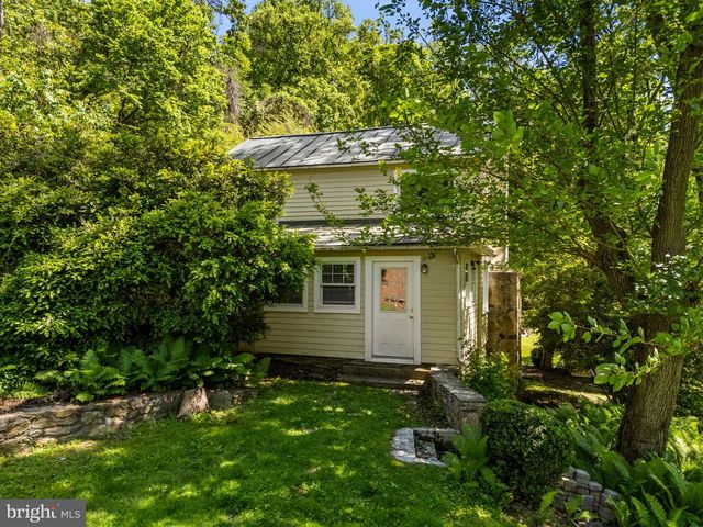 12707 FURNACE MOUNTAIN RD, Lovettsville, VA 20180