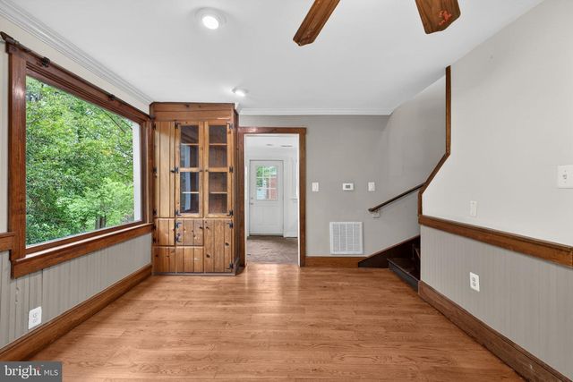 12707 FURNACE MOUNTAIN RD, Lovettsville, VA 20180