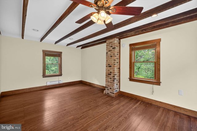 12707 FURNACE MOUNTAIN RD, Lovettsville, VA 20180