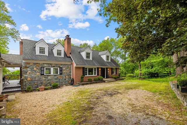 12707 FURNACE MOUNTAIN RD, Lovettsville, VA 20180