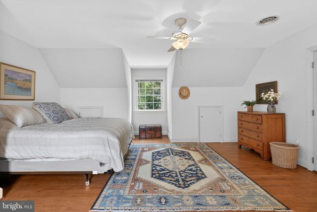 12707 FURNACE MOUNTAIN RD, Lovettsville, VA 20180