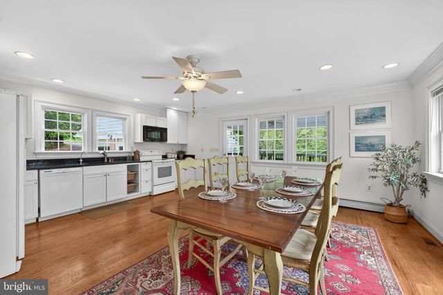 12707 FURNACE MOUNTAIN RD, Lovettsville, VA 20180