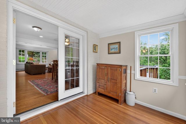 12707 FURNACE MOUNTAIN RD, Lovettsville, VA 20180