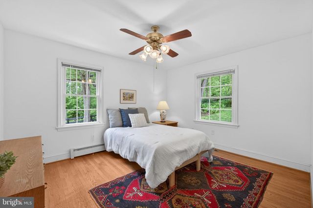 12707 FURNACE MOUNTAIN RD, Lovettsville, VA 20180