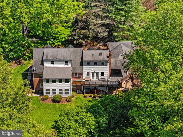12707 FURNACE MOUNTAIN RD, Lovettsville, VA 20180