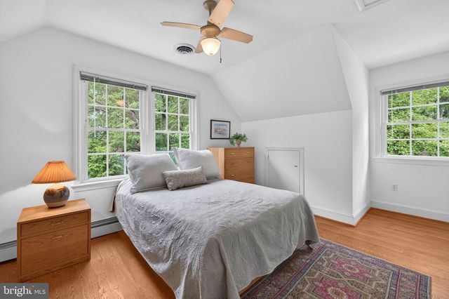12707 FURNACE MOUNTAIN RD, Lovettsville, VA 20180