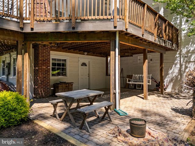 12707 FURNACE MOUNTAIN RD, Lovettsville, VA 20180