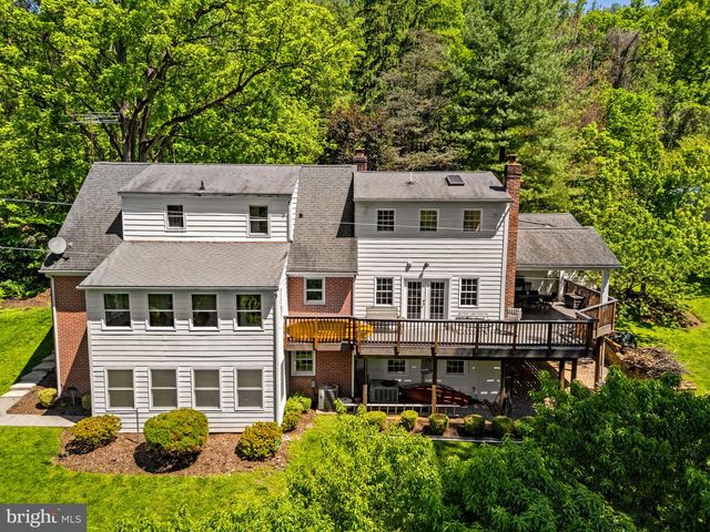 12707 FURNACE MOUNTAIN RD, Lovettsville, VA 20180