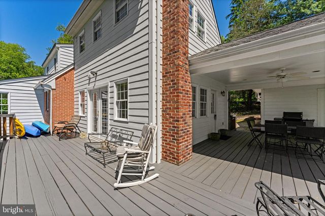 12707 FURNACE MOUNTAIN RD, Lovettsville, VA 20180