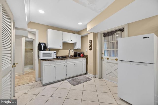 12707 FURNACE MOUNTAIN RD, Lovettsville, VA 20180