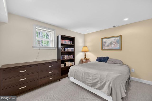 12707 FURNACE MOUNTAIN RD, Lovettsville, VA 20180