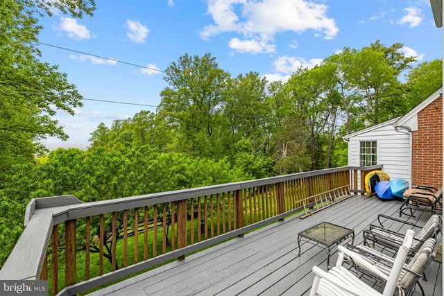12707 FURNACE MOUNTAIN RD, Lovettsville, VA 20180