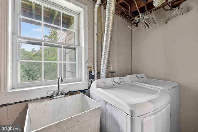 12707 FURNACE MOUNTAIN RD, Lovettsville, VA 20180