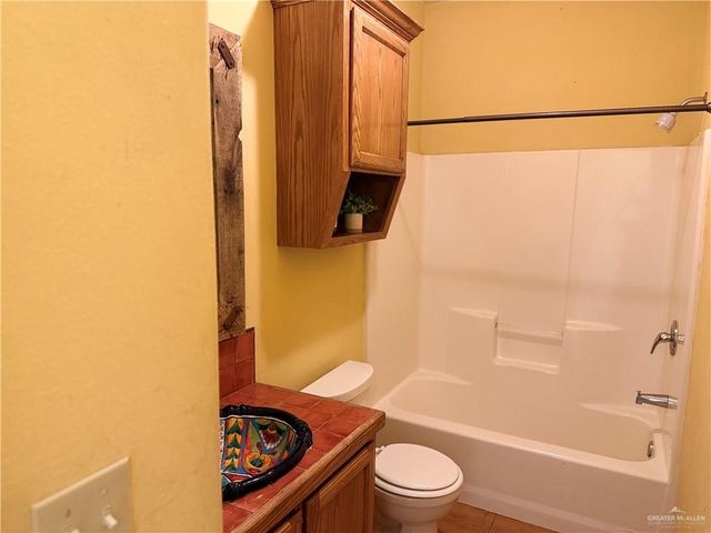 1008 Ivory Avenue, Rio Grande City, TX 78582