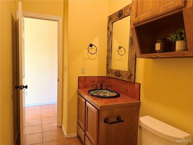 1008 Ivory Avenue, Rio Grande City, TX 78582