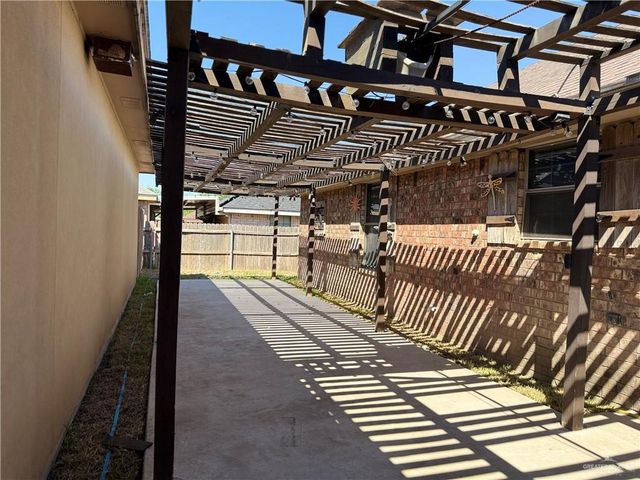 1008 Ivory Avenue, Rio Grande City, TX 78582