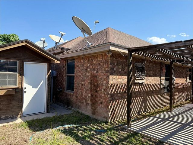 1008 Ivory Avenue, Rio Grande City, TX 78582