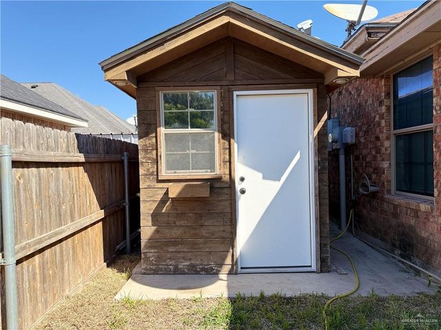 1008 Ivory Avenue, Rio Grande City, TX 78582