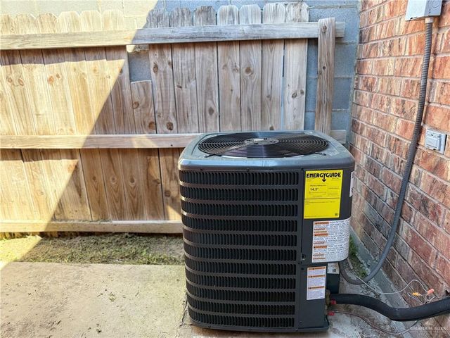 1008 Ivory Avenue, Rio Grande City, TX 78582