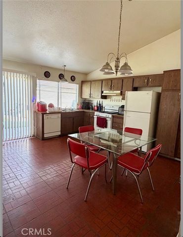 1370 W Jackson, Rialto, CA 92376