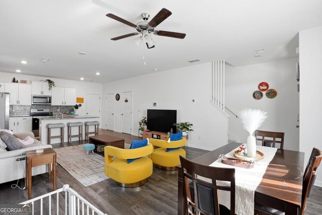 810 Elgin Trail, Lawrenceville, GA 30045