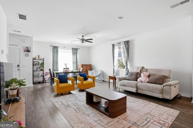 810 Elgin Trail, Lawrenceville, GA 30045