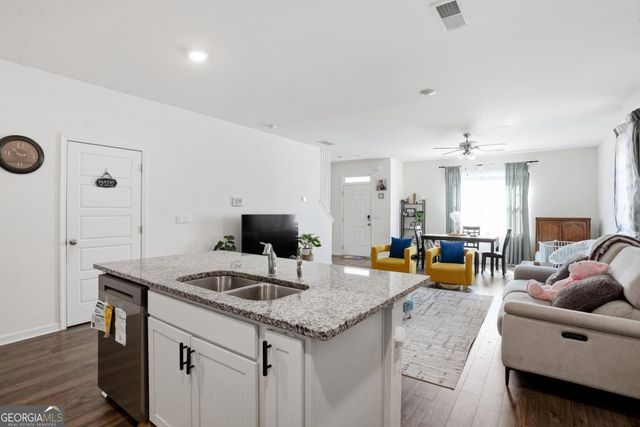 810 Elgin Trail, Lawrenceville, GA 30045