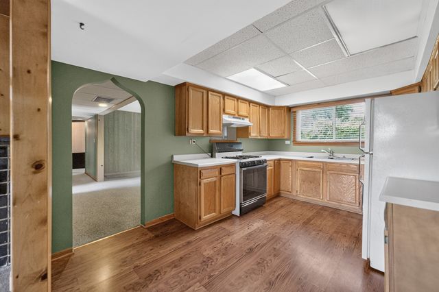 725 7th Avenue, Addison, IL 60101
