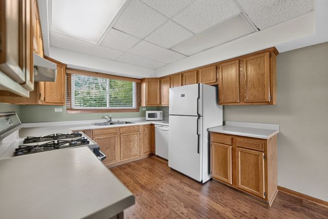 725 7th Avenue, Addison, IL 60101