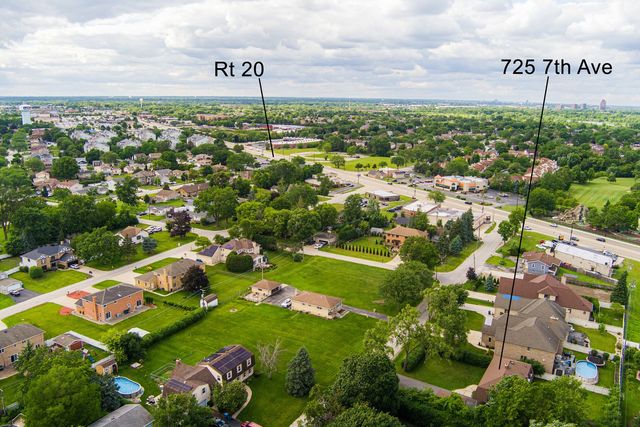 725 7th Avenue, Addison, IL 60101