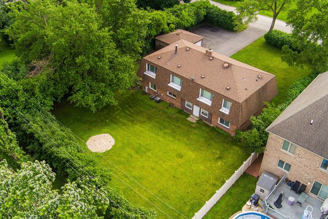725 7th Avenue, Addison, IL 60101