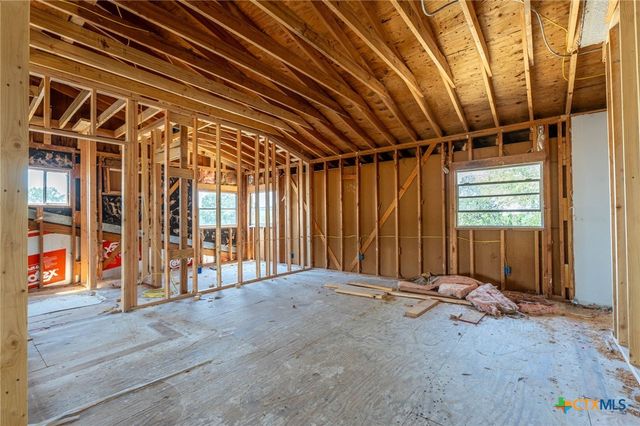 315 Southwind Loop, Seguin, TX 78155