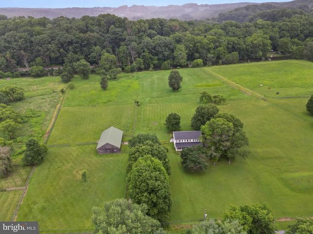 1307 BRANDYWINE CREEK RD, Coatesville, PA 19320